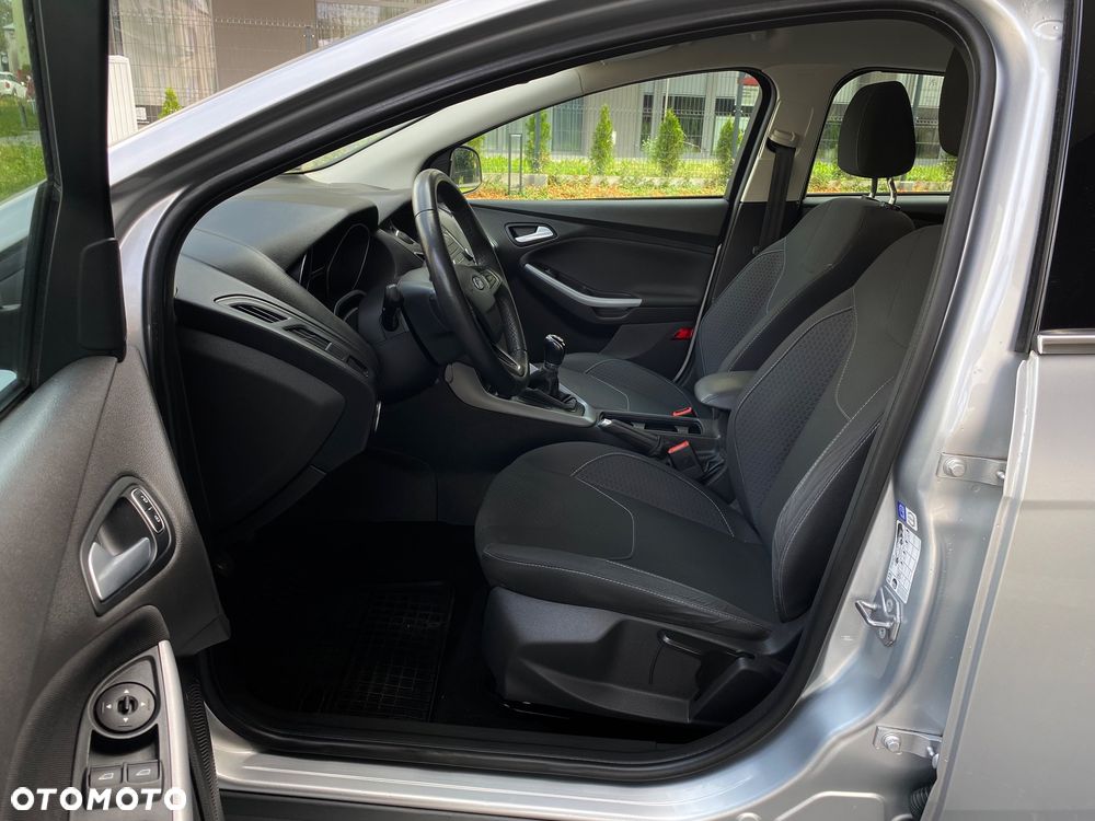 Ford Focus 1.6 Gold X - 27