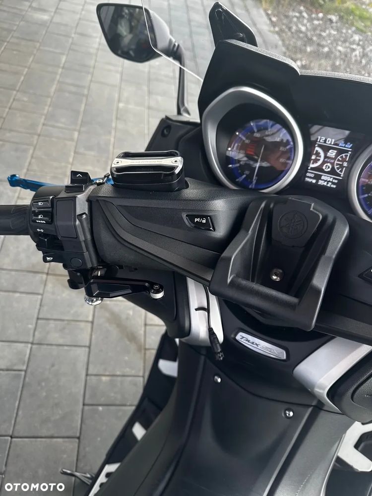 Yamaha Tmax - 3