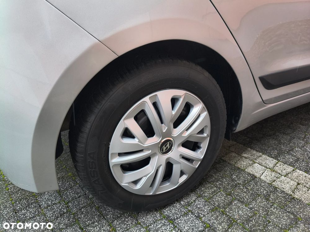 Hyundai i20 1.2 Trend - 38