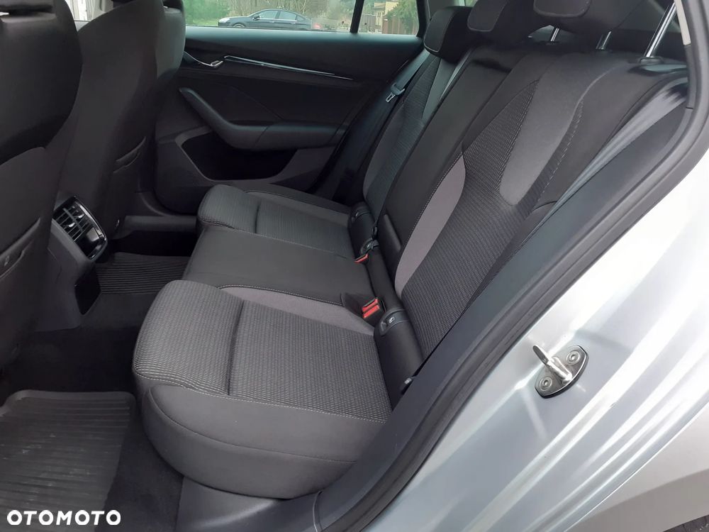 Skoda Octavia 1.5 TSI ACT Ambition - 23