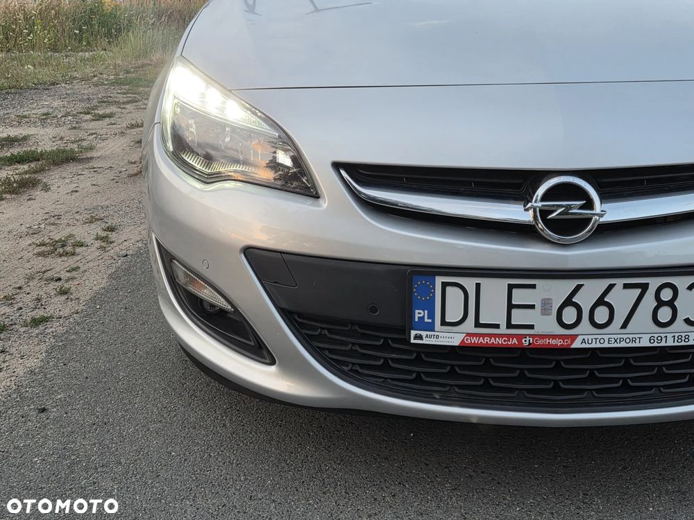 Opel Astra 1.4 Turbo Style - 25