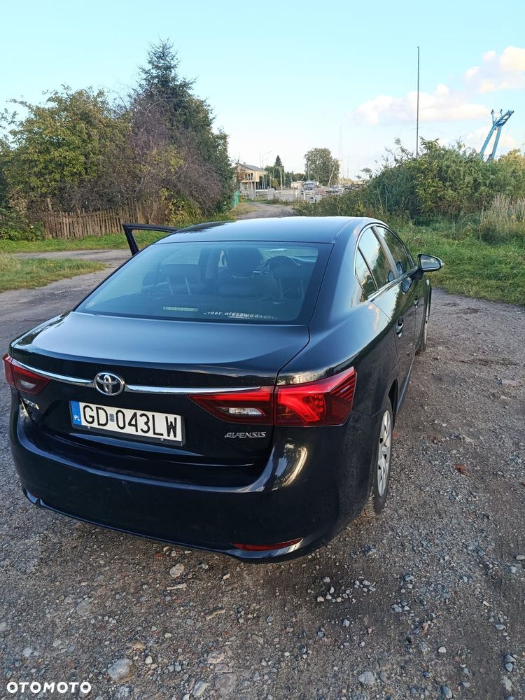 Toyota Avensis 1.8 Active - 4