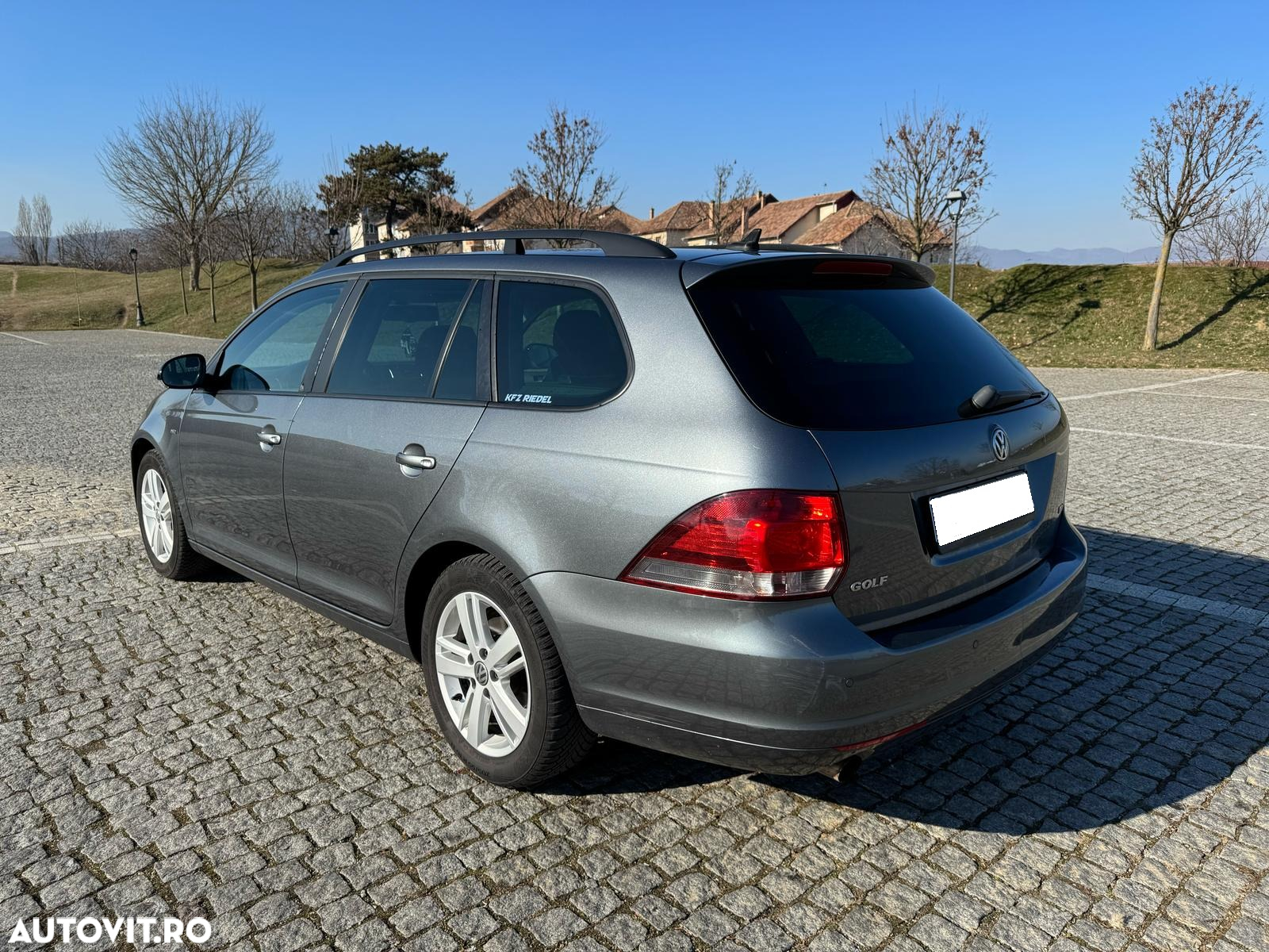Volkswagen Golf 1.6 TDI 4Motion BlueMotion Technology Comfortline - 3