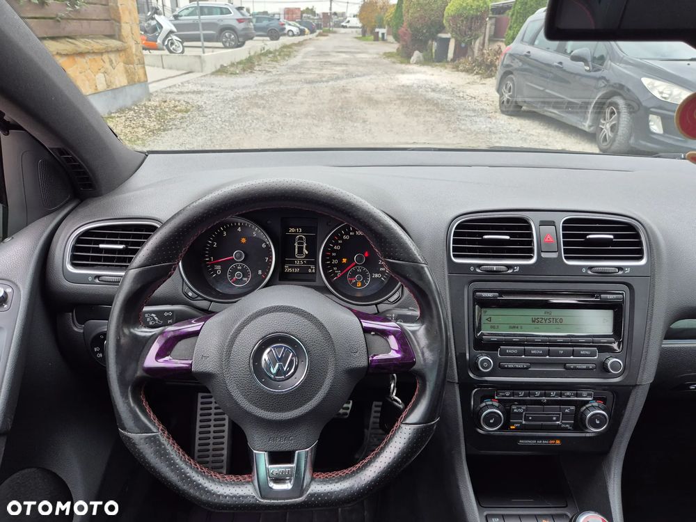 Volkswagen Golf 2.0 GTI - 14