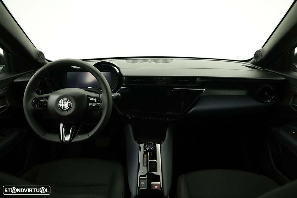 Alfa Romeo Junior Elletrica 50 kWh - 9