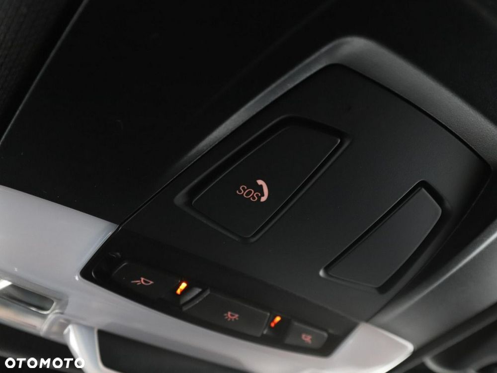 BMW Seria 2 218d M Sport - 35