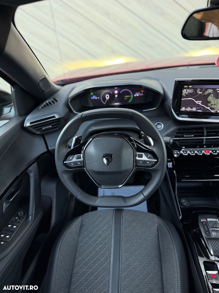 Peugeot 2008 Hybrid 145 e-DSC Allure - 28