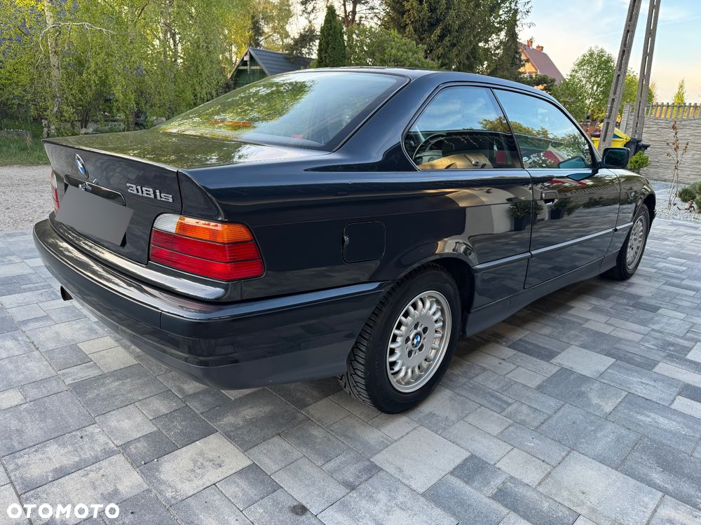 BMW Seria 3 318is - 5