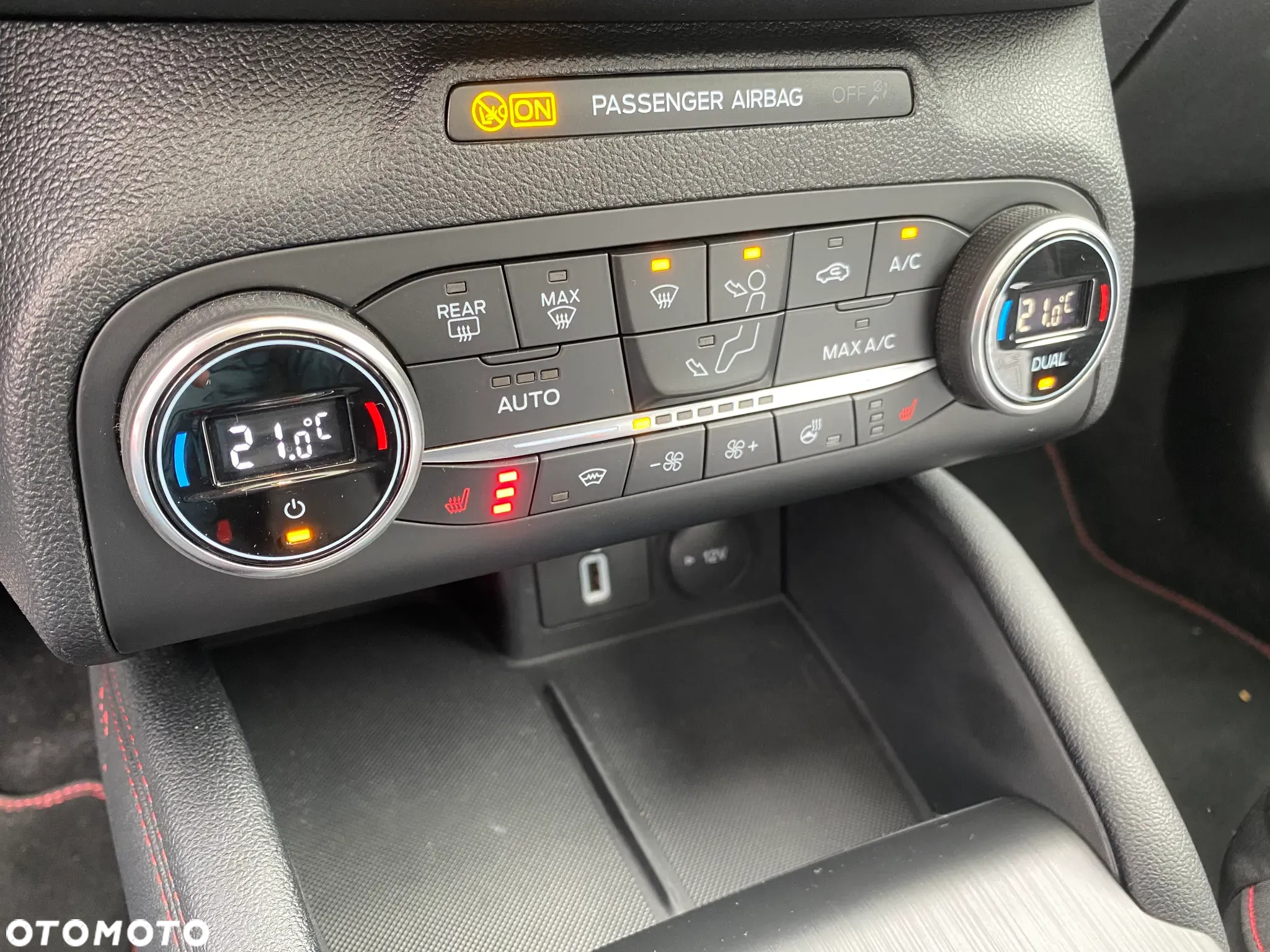 Ford Focus 1.5 EcoBoost Start-Stopp-System ST-LINE - 20