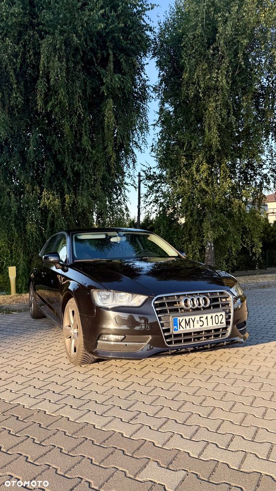 Audi A3 Sportback 1.6 TDI Attraction - 2