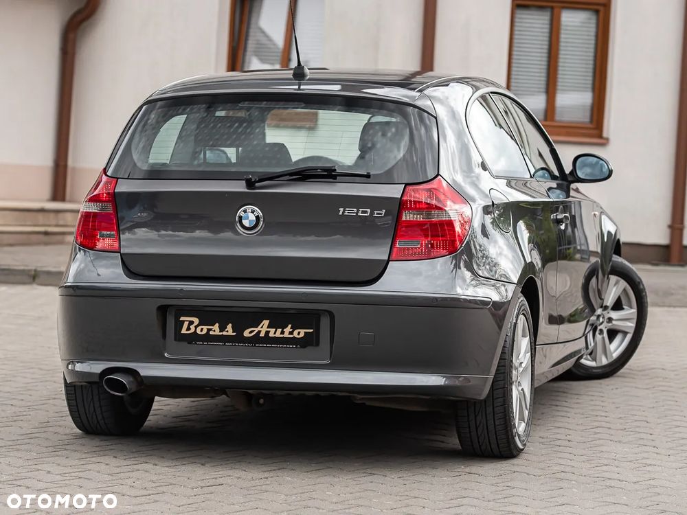 BMW Seria 1 120d DPF Edition Sport - 12