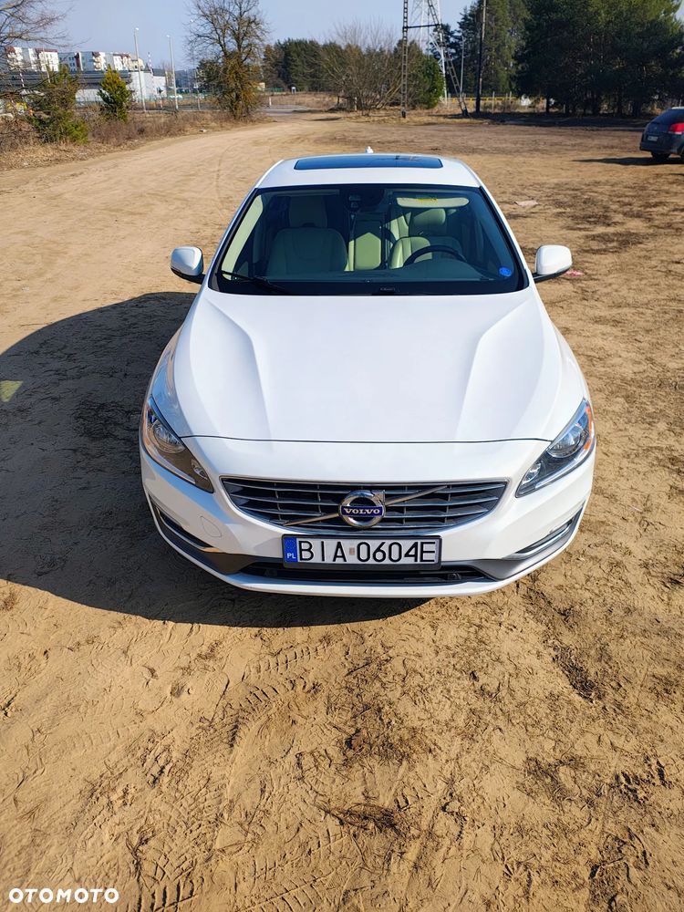 Volvo S60 - 2