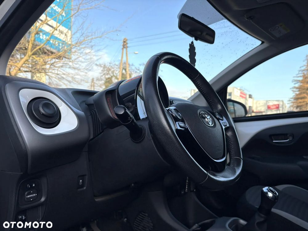 Toyota Aygo 1.0 VVT-i Color Edition - 10