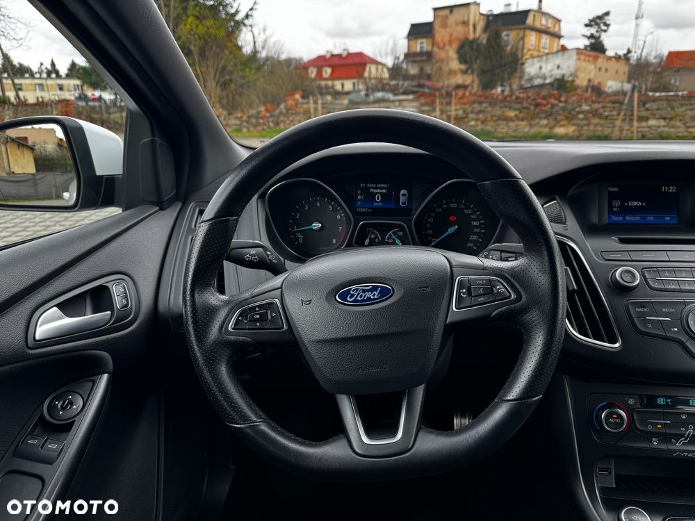 Ford Focus 1.0 EcoBoost Start-Stopp-System ST-LINE - 20