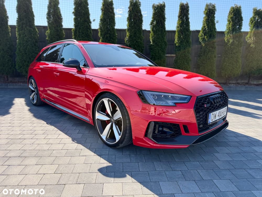 Audi RS4 Avant - 1