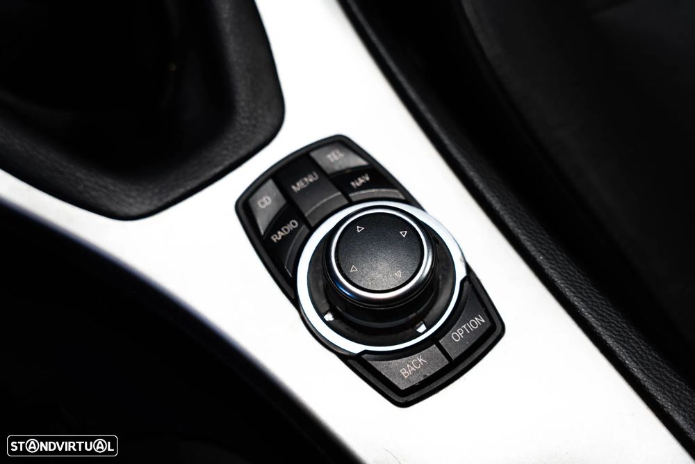 BMW 320 d Navigation - 11