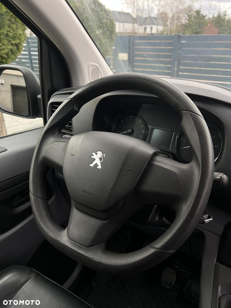 Peugeot Expert - 8