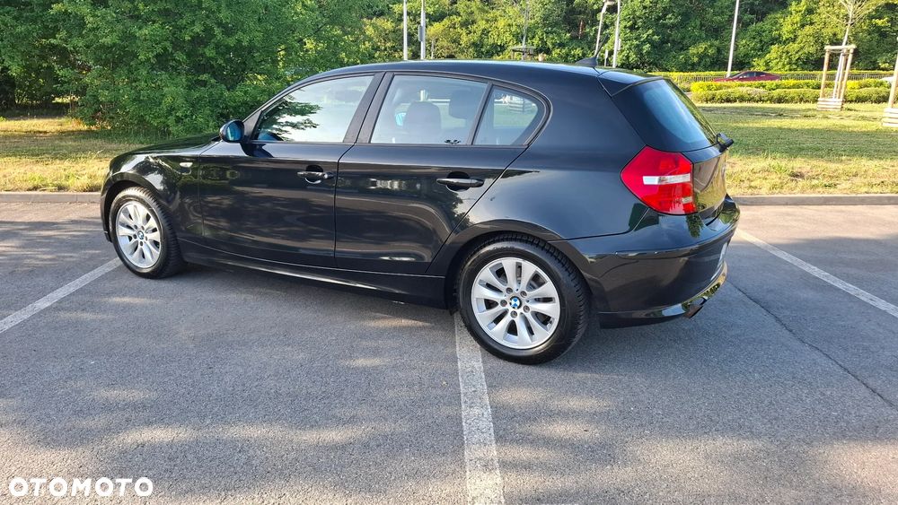 BMW Seria 1 118i - 10