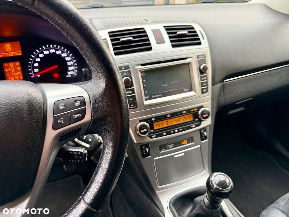 Toyota Avensis 1.8 Sol NAVI - 15