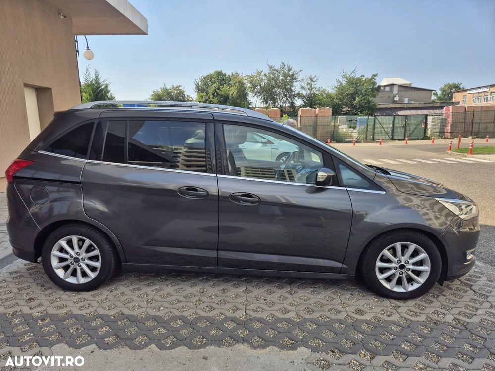 Ford Grand C-Max - 4