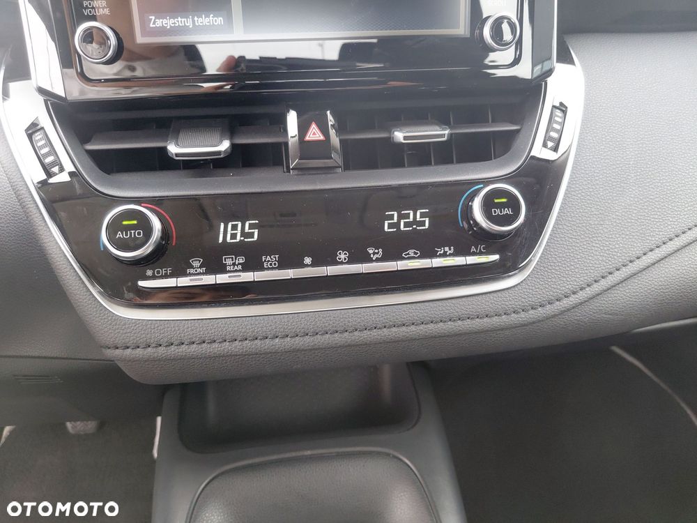 Toyota Corolla - 24
