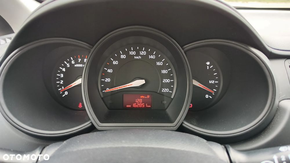 Kia Rio 1.2 Attract - 35