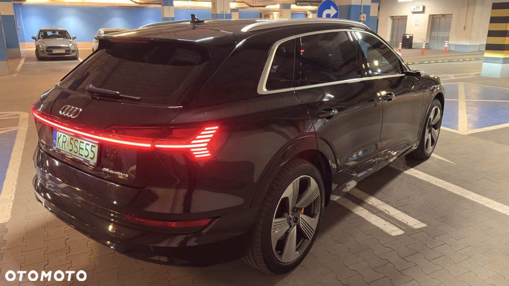 Audi e-tron 55 Quattro - 21