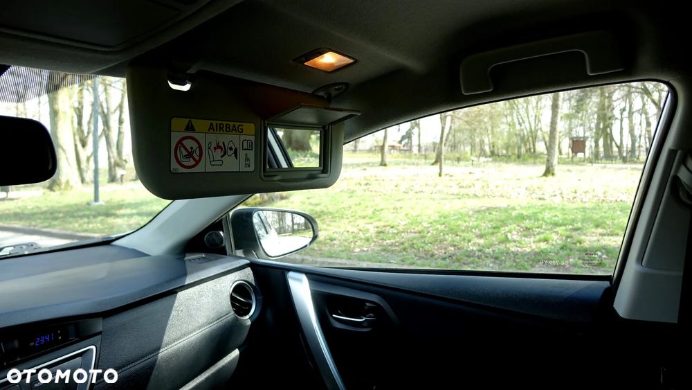 Toyota Auris - 5