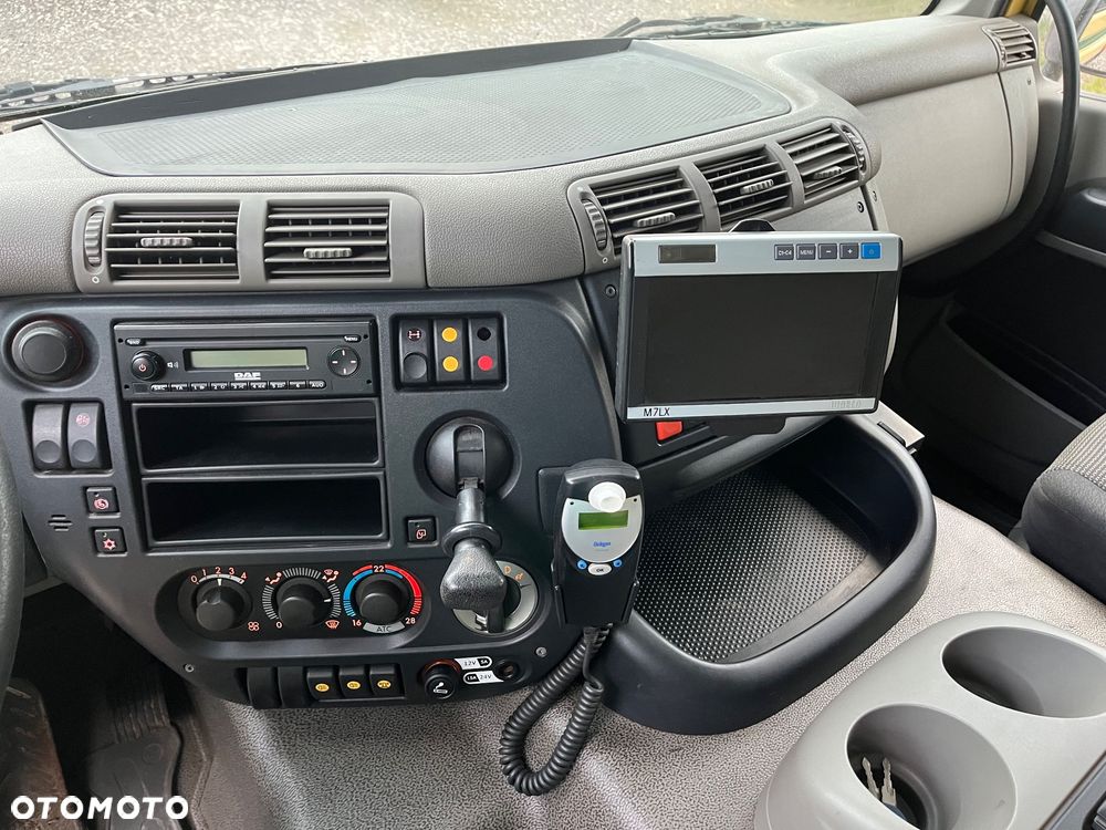 DAF CF 310 - 24