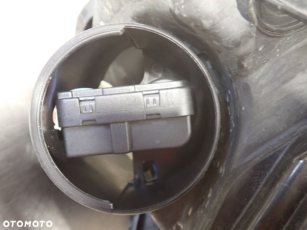 LAMPA PRAWA PRZEDNIA OPEL MERIVA-A 1.7 93321054 89035113 - 14