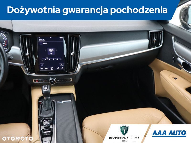 Volvo V90 - 10