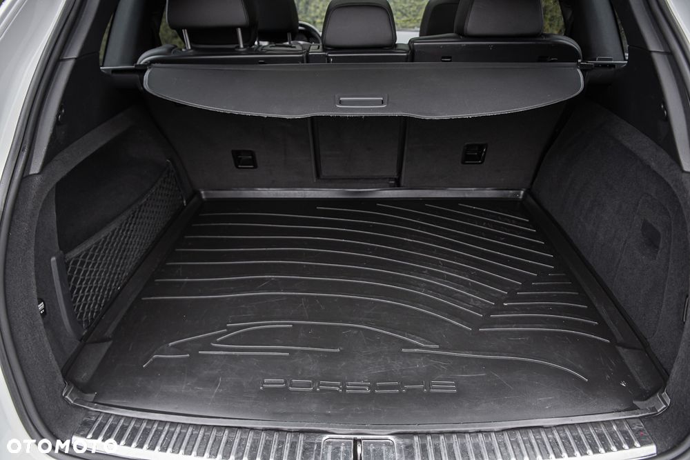 Porsche Cayenne Platinum Edition - 26