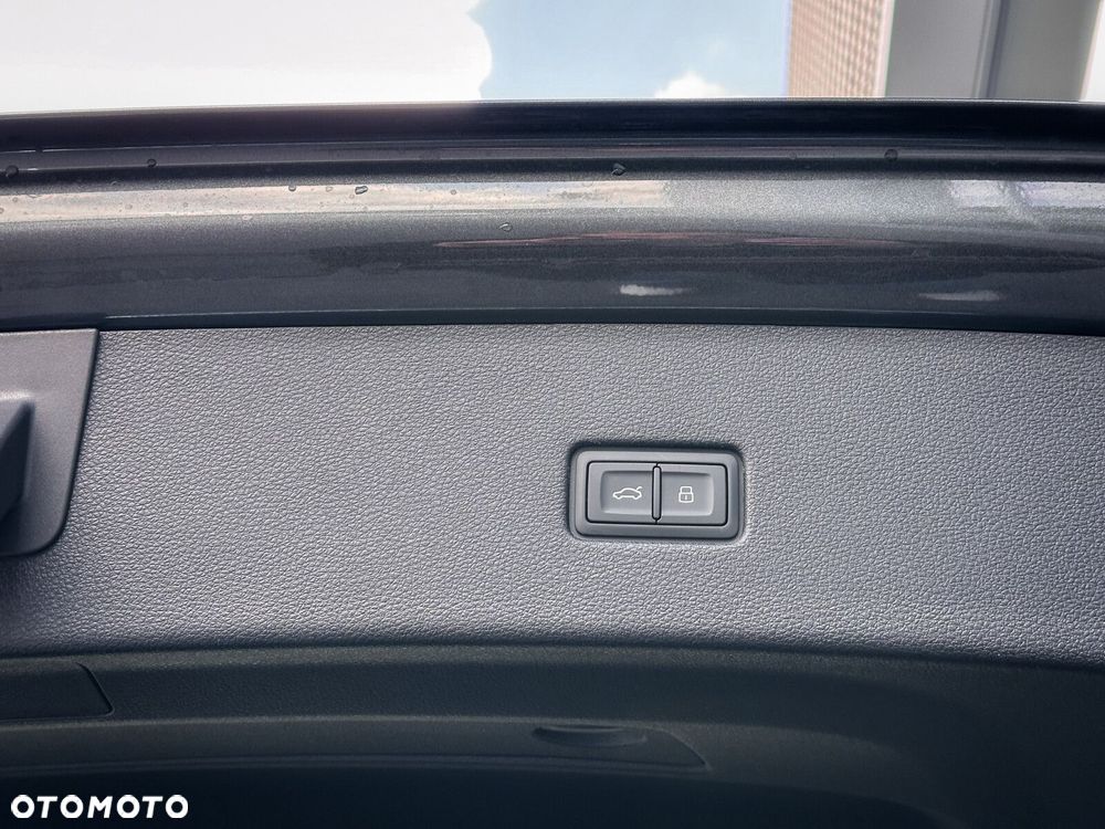Audi SQ8 - 12