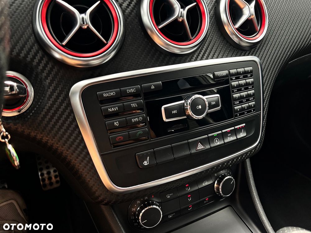 Mercedes-Benz Klasa A 180 d AMG Line - 30