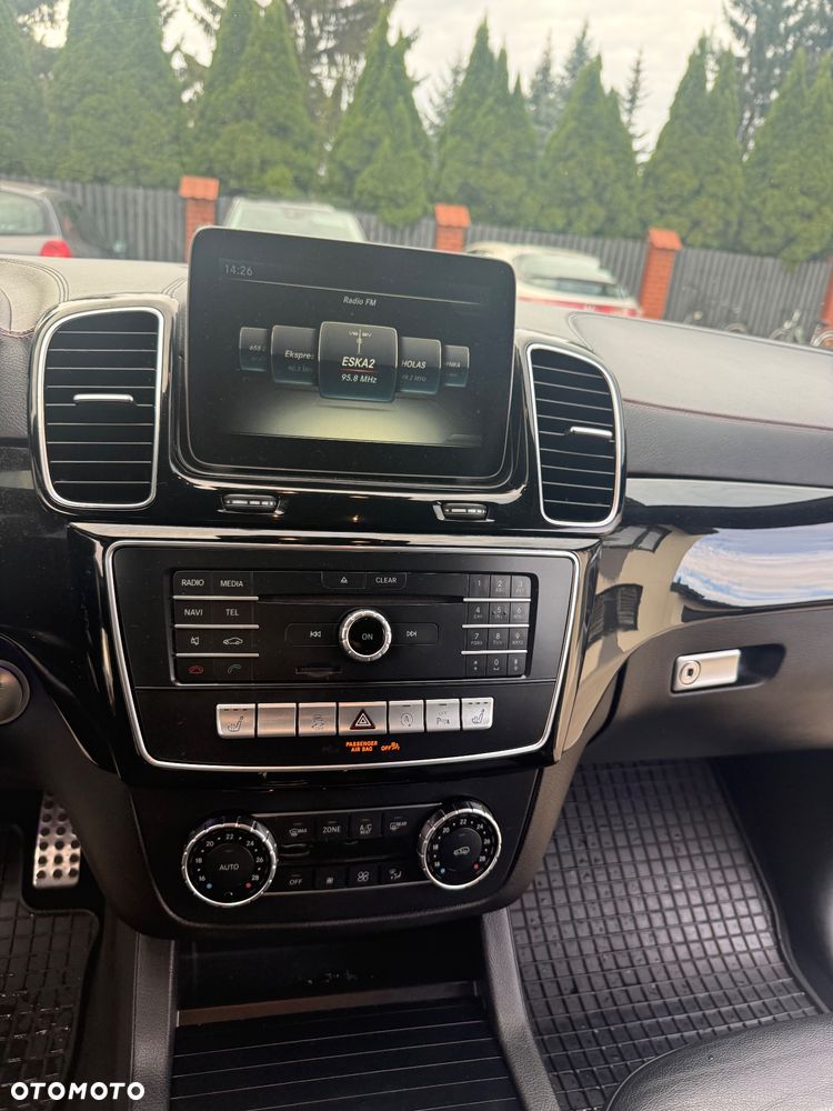Mercedes-Benz GLE 350 d 4Matic 9G-TRONIC AMG Line - 33