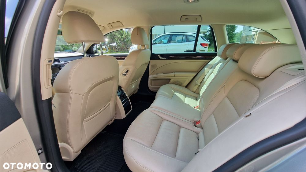 Skoda Superb 1.8 TSI Platinum DSG - 25