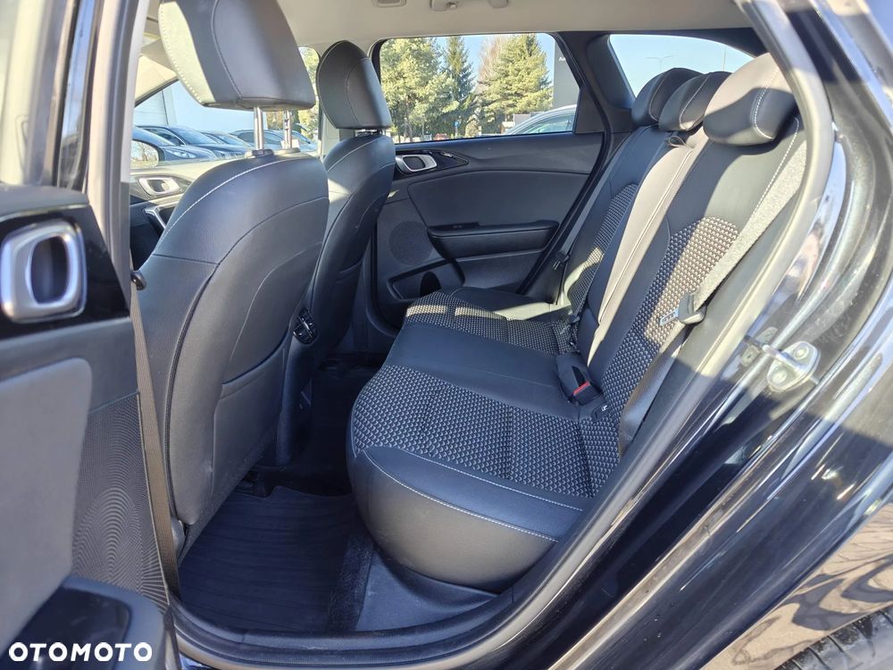 Kia Ceed 1.5 T-GDI Tribute DCT - 14