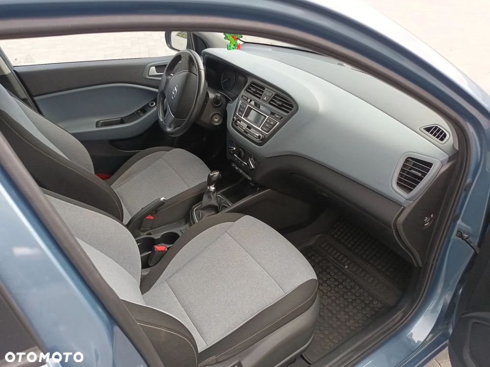 Hyundai i20 1.2 Elegant - 8