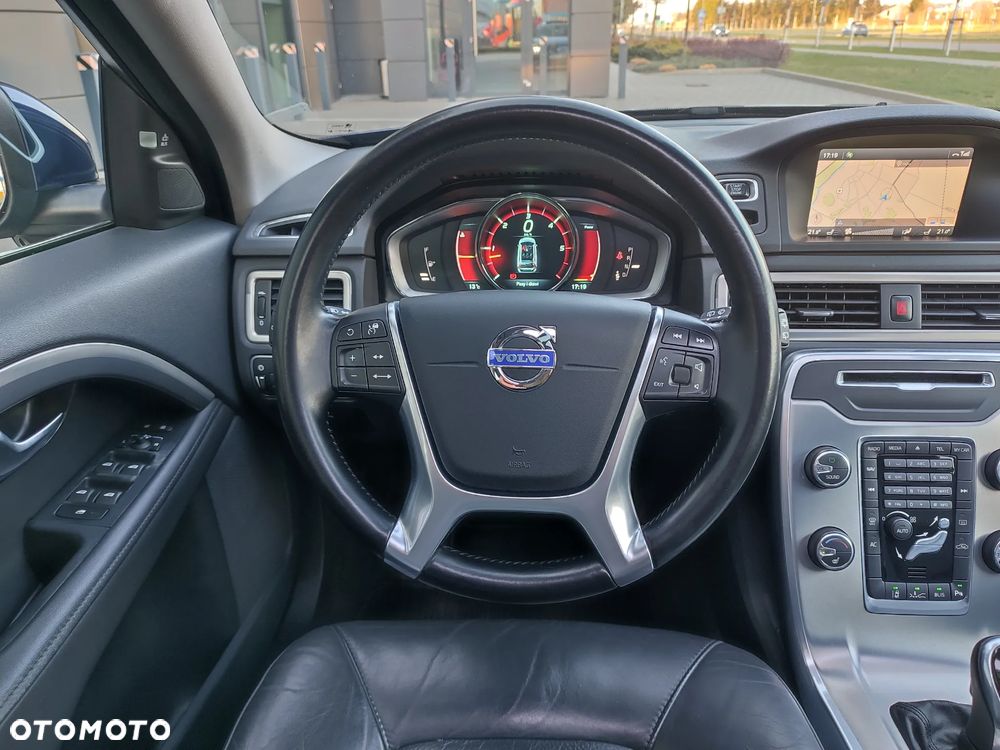 Volvo V70 D5 Geartronic Edition - 16