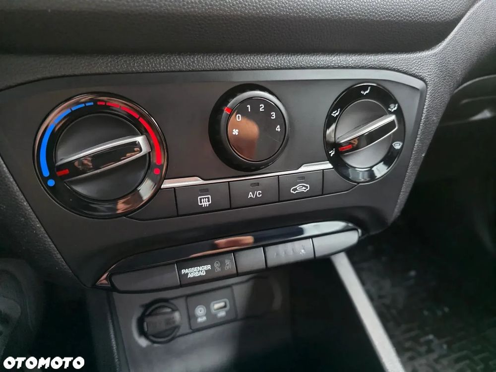 Hyundai i20 1.2 Comfort - 25