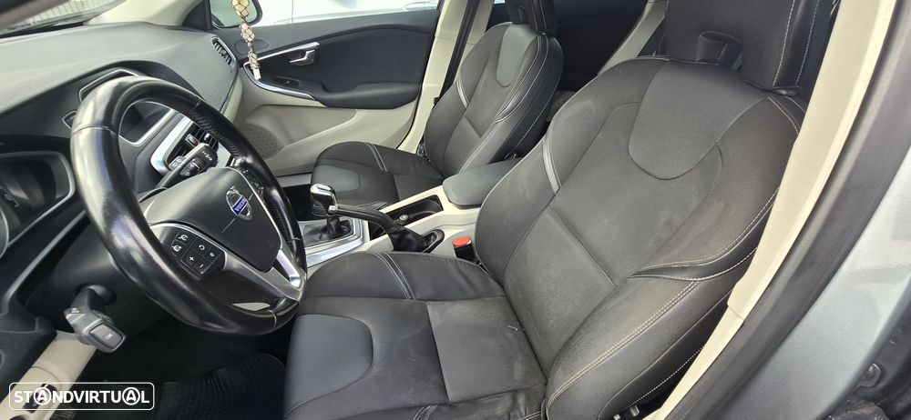 Volvo V40 D4 RDesign - 11