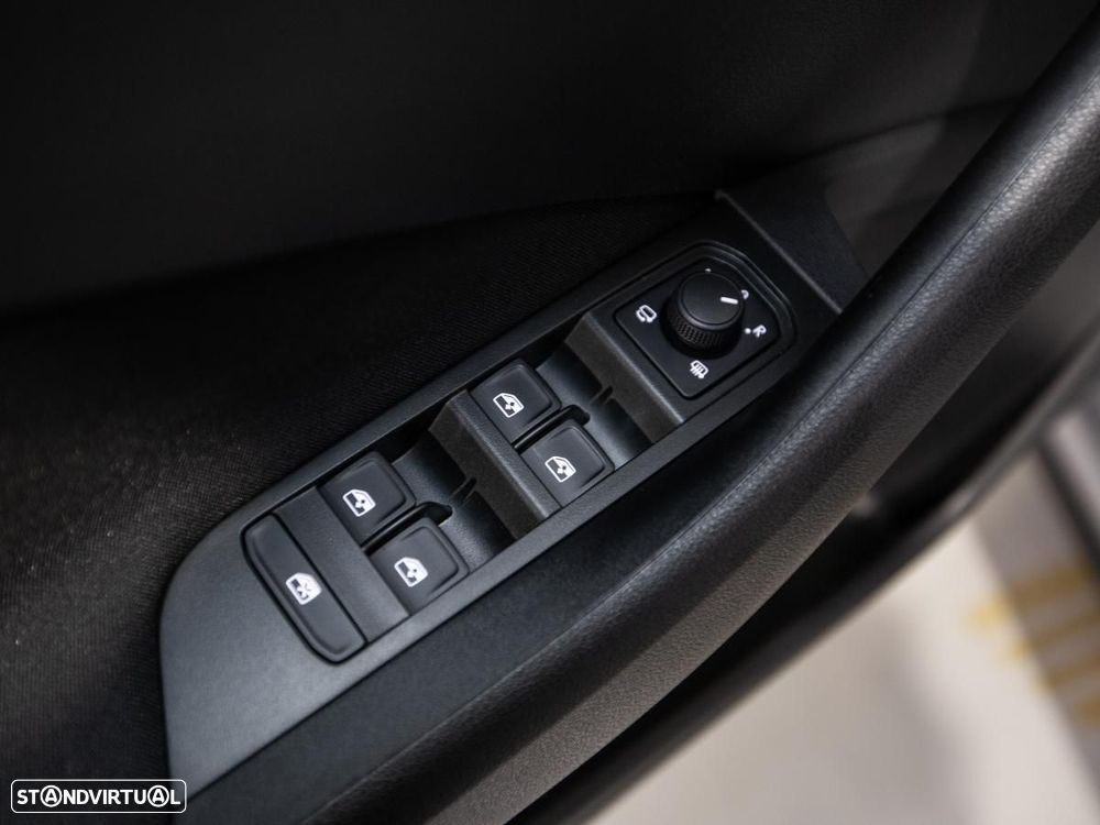 Skoda Kamiq 1.5 TSI DSG Monte Carlo - 15