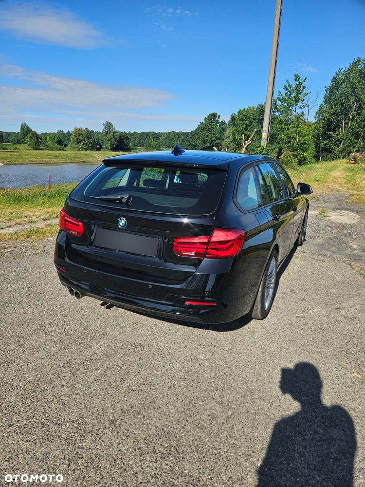 BMW Seria 3 320d Efficient Dynamics - 18