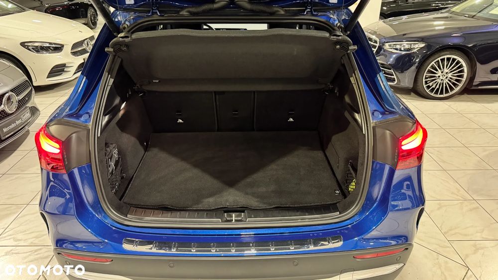 Mercedes-Benz GLA 200 AMG Line - 33