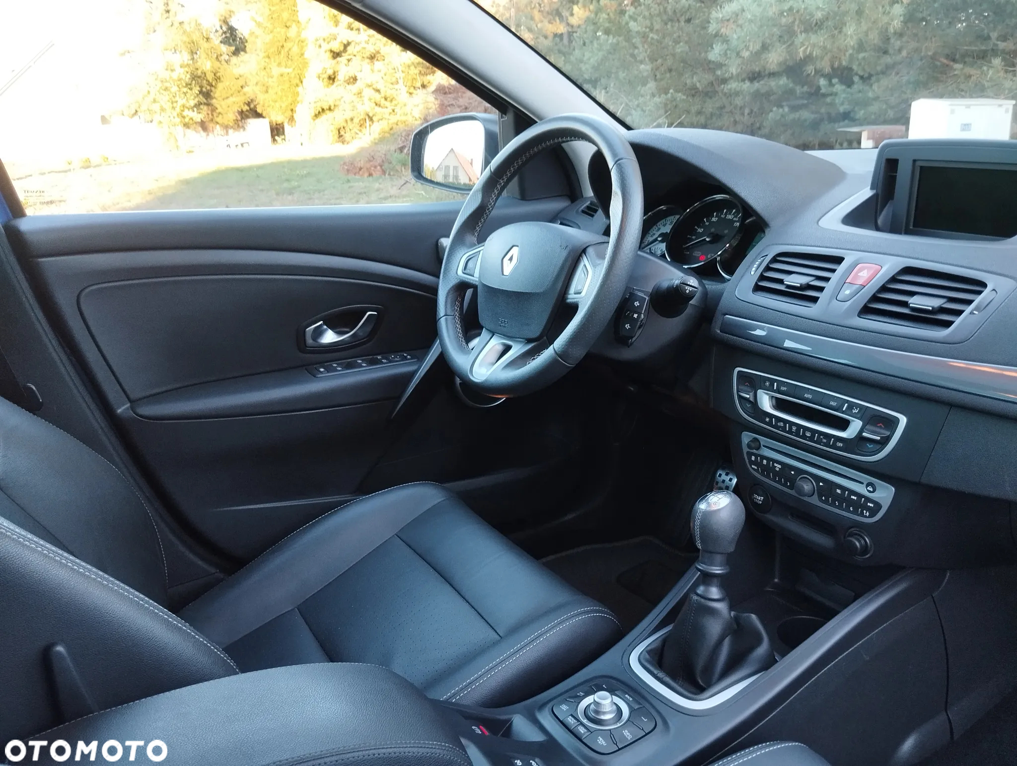 Renault Megane TCe 180 GT - 18