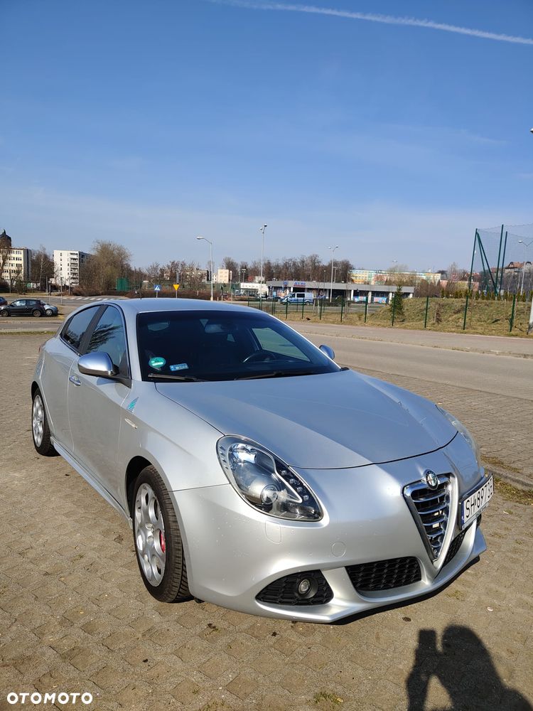 Alfa Romeo Giulietta 1.8 TBi 16V Quadrifoglio Verde - 2