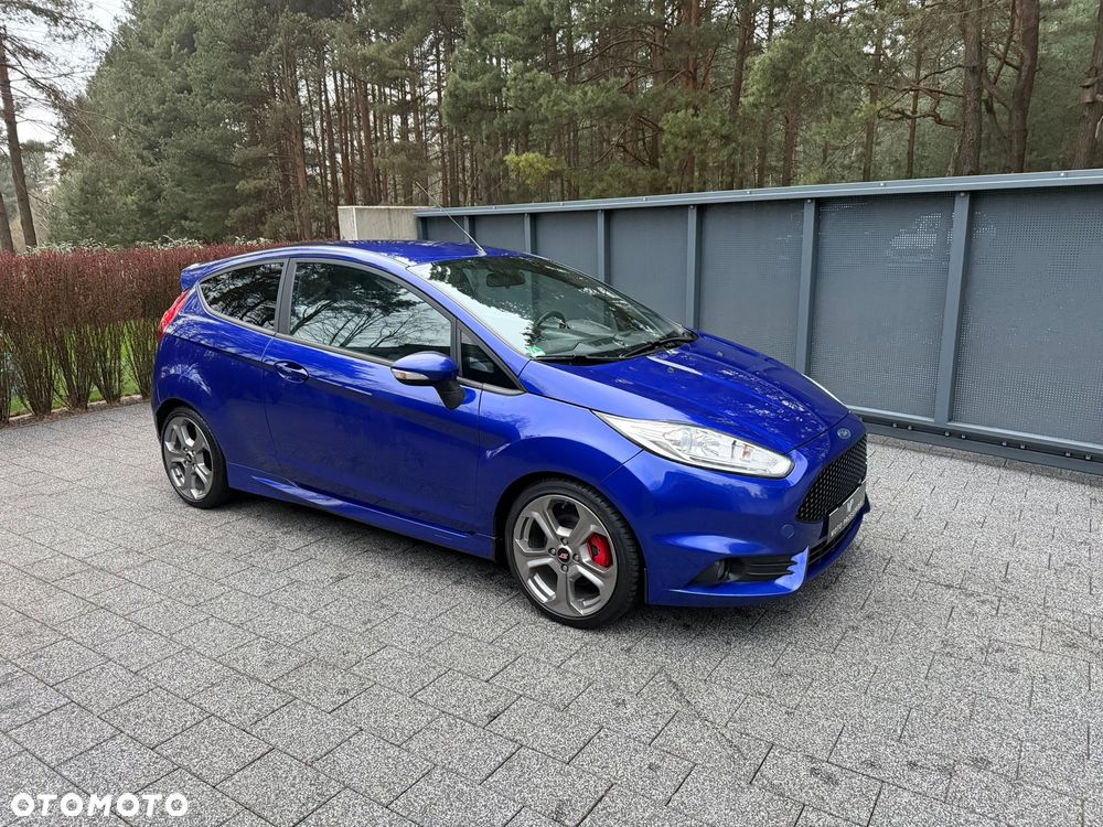 Ford Fiesta 1.6 EcoBoost ST - 10