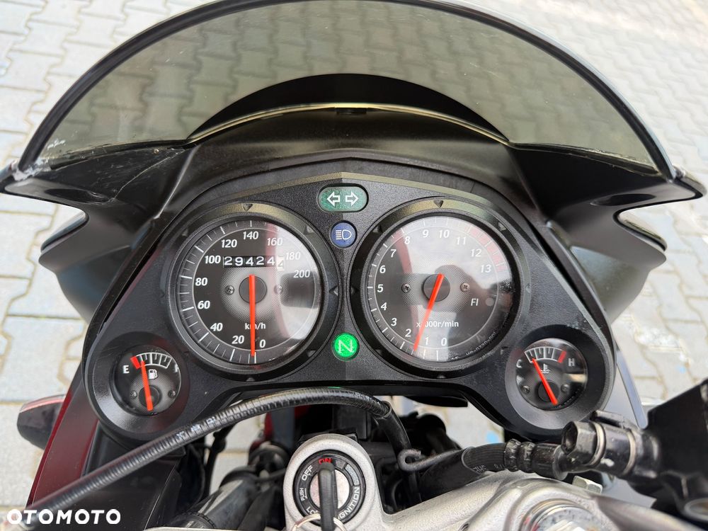 Honda CBR - 8