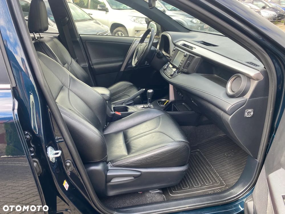 Toyota RAV4 - 13