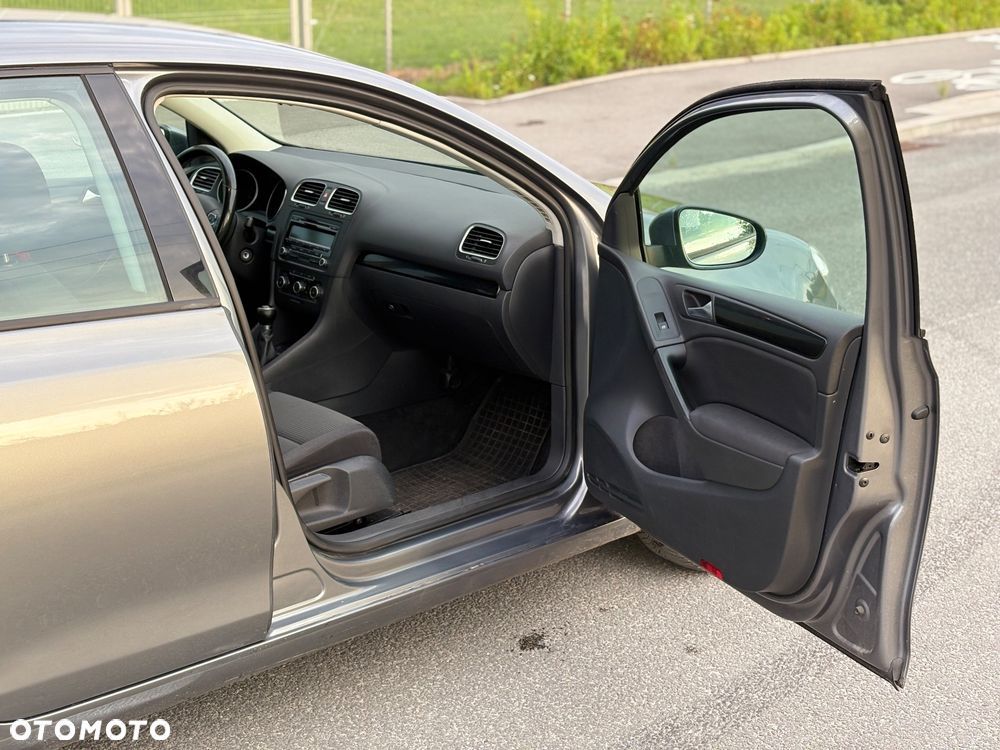 Volkswagen Golf - 9